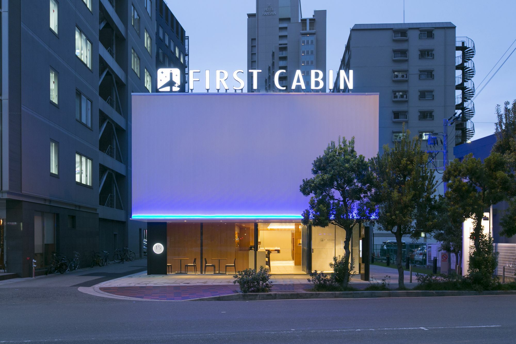 First Cabin Hanshin Nishiumeda Osaca Exterior foto